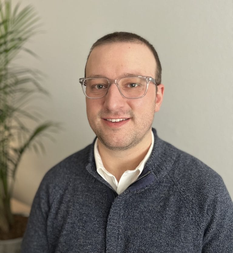 Nick-Altberg-headshot (1)